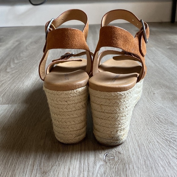 Lucky Brand Naveah Platform Sandals - Picture 6 of 14